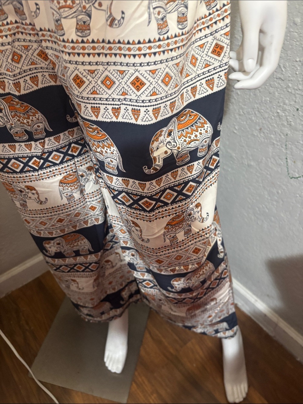 Women's Cream & Navy Elephant Print Wide-Leg Pants # 280 - Picture 7 of 7
